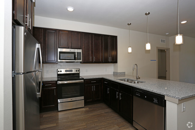 2BR, 2BA - 1,155 SF 2A - Kitchen - 158 Ridge