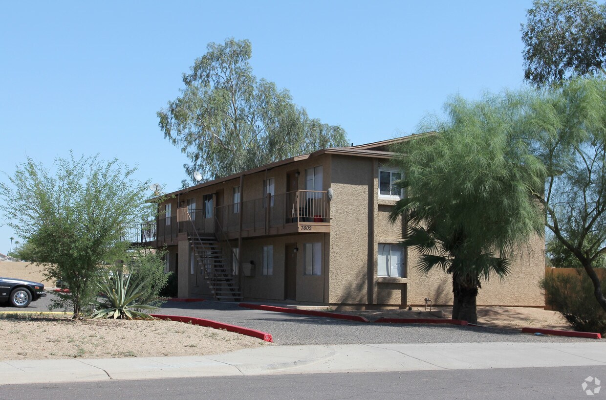 Primary Photo - 7602 W Palmaire Ave