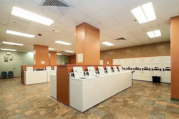 Foto del edificio - 211 E Ohio St