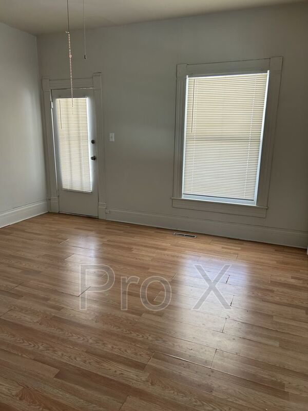 Building Photo - 209 S Jefferson St