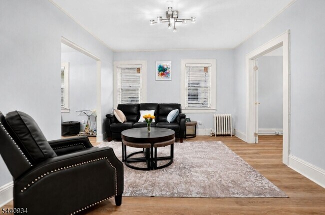 Foto del edificio - 639 Walsh Ave