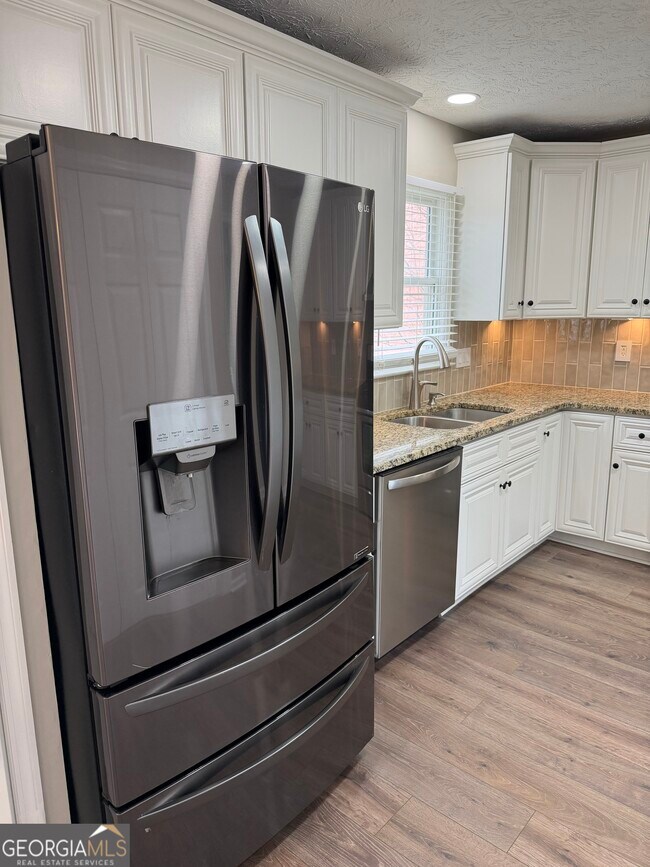 Foto del edificio - 2679 Foxglove Dr SW