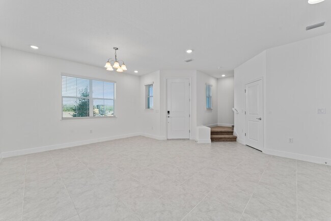 Building Photo - 3878 Knotty Pine St