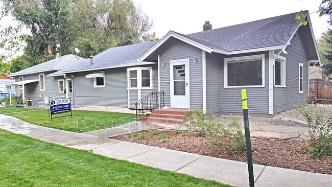 Building Photo - 222 1/2 S. Loomis Ave