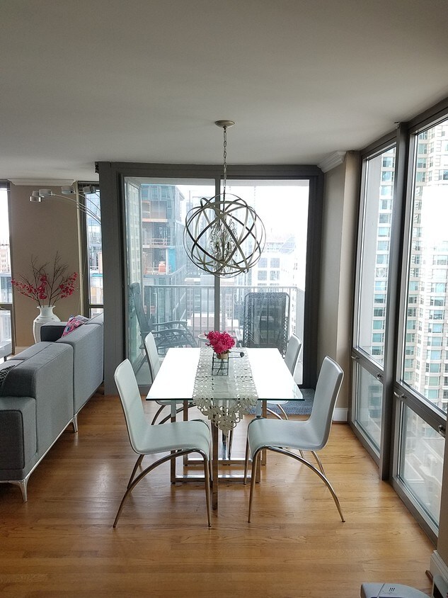 2 E Erie St Unit 2612, Chicago, IL 60611 Condo for Rent in Chicago, IL