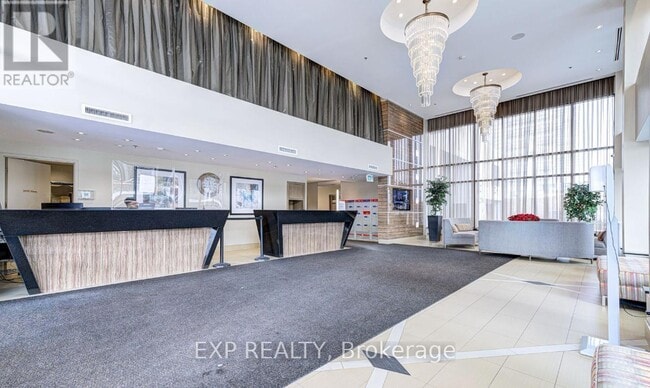 Building Photo - 3985-3985 Grand Park Dr