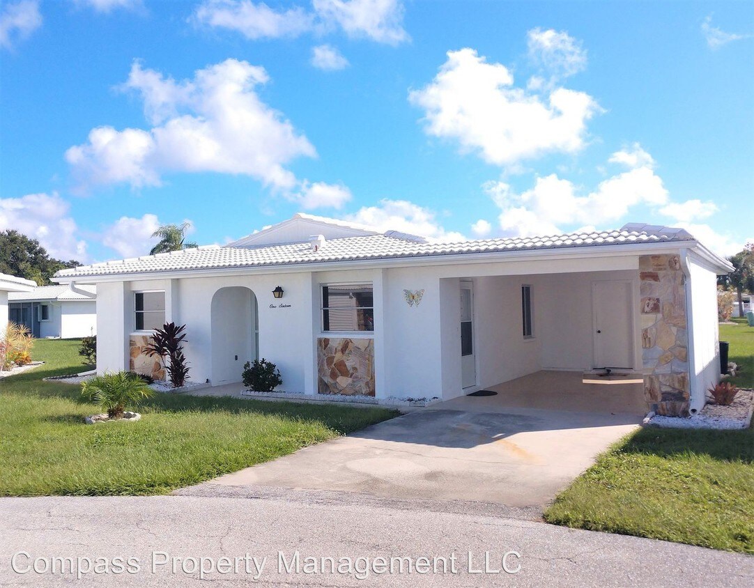Primary Photo - 116 Circlewood Dr