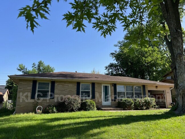 Building Photo - 1222 SW Ordnance Road