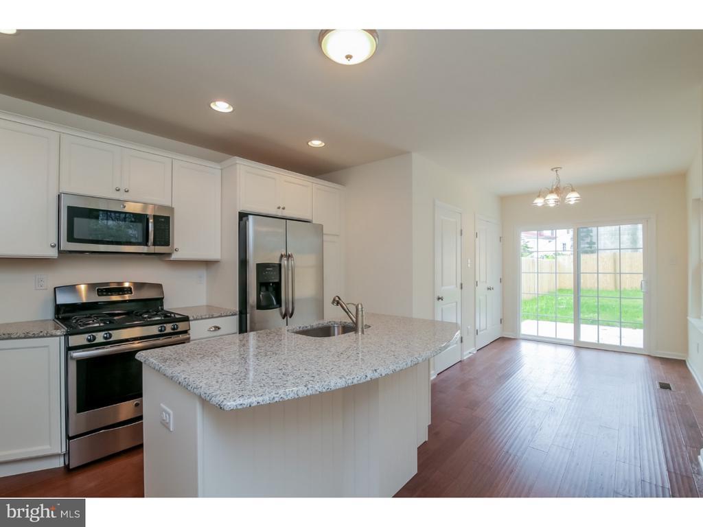 Foto principal - 220 N Franklin St