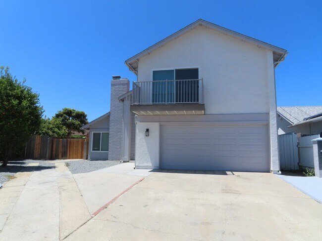 Foto del edificio - Four Bedroom House in the Paradise Hills Neighborhood of San Diego