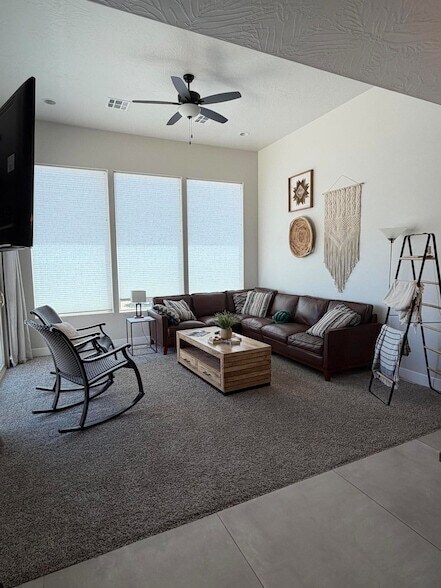 Foto del edificio - 534 W 170 S