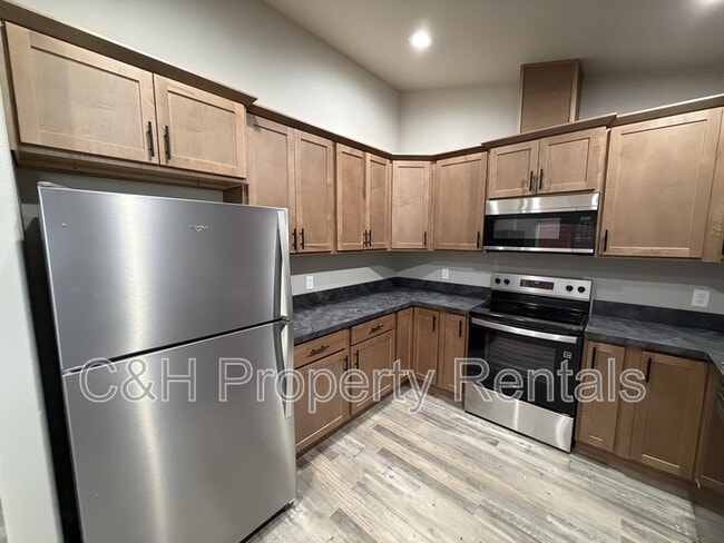 Foto del edificio - 1335 Lynn Ave