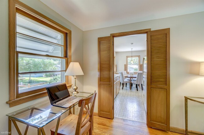 Foto del edificio - 3 br, 1 bath House - 545 Frontenac Place