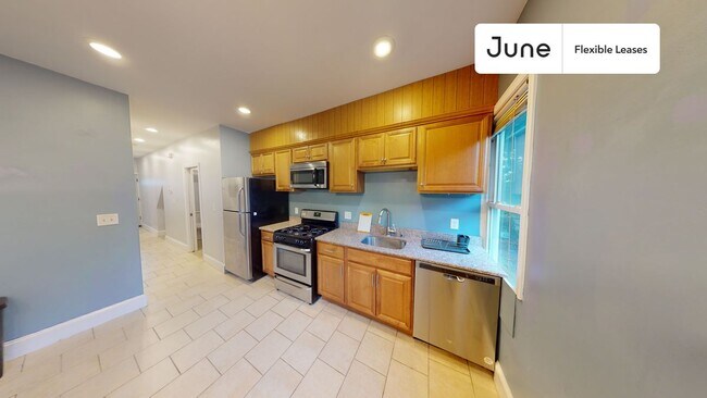 Building Photo - 21 Rossmore Street
