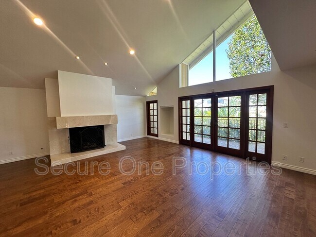 Building Photo - 1415 Redsail Cir