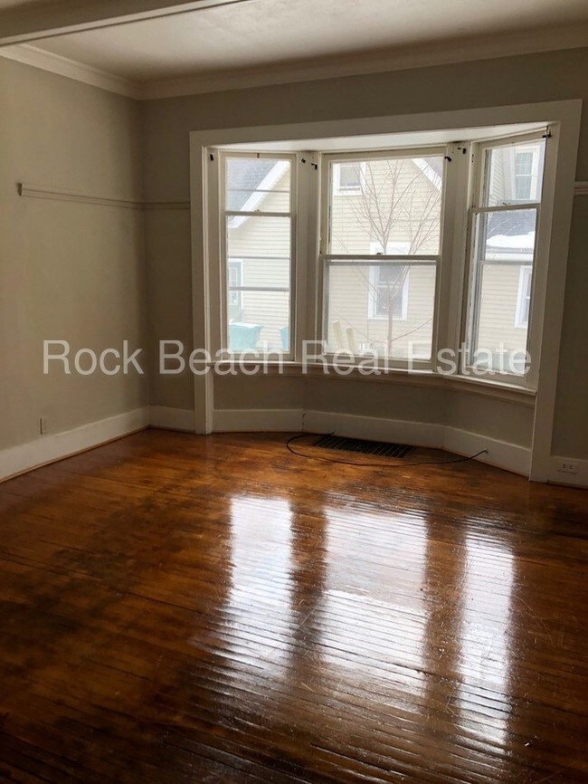 Building Photo - 724 Meigs St