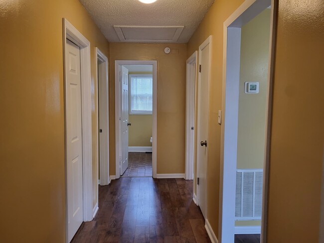 Building Photo - 3914 Mc Vay St SW