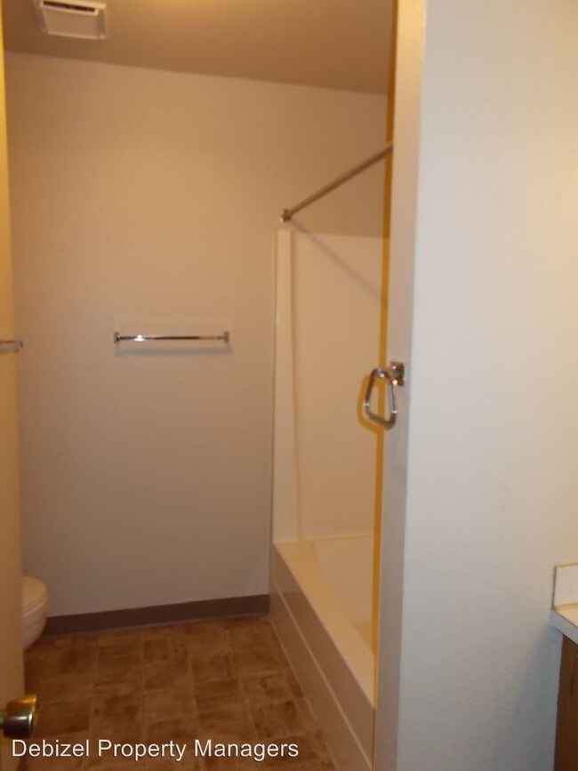 Foto del edificio - 321 Aristocrat Dr