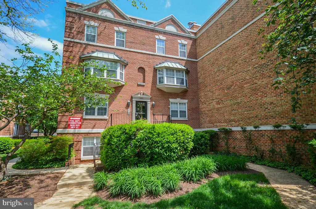 Foto principal - 3631 38th St NW