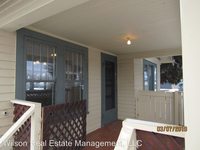 Building Photo - 2 br, 1 bath House - 1118 Tieton Drive