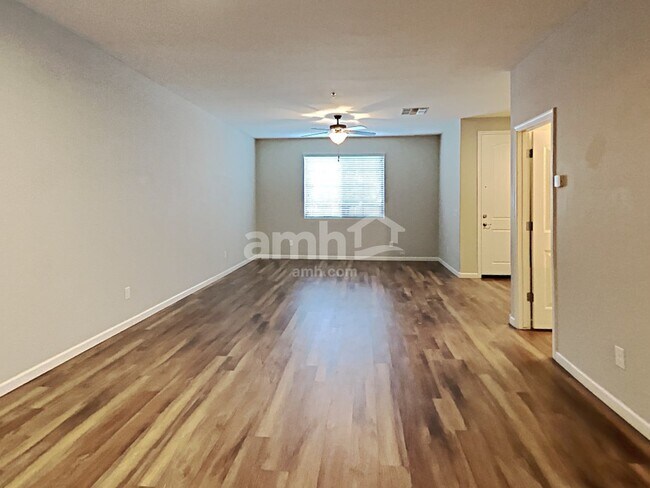 Foto del edificio - 20677 W Point Ridge Rd