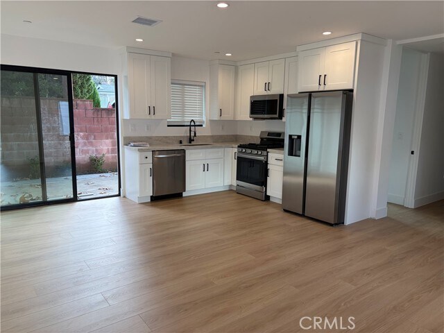 Foto del edificio - 19212 Calvert St