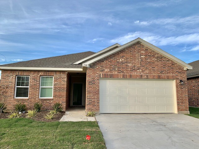 Primary Photo - 1344 Fleckman Dr