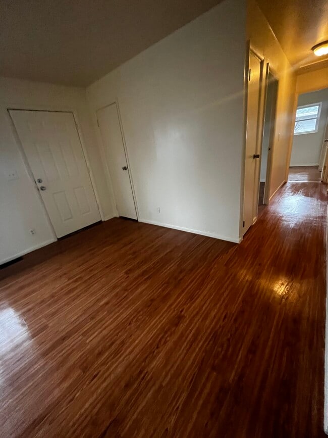 Building Photo - 2455 Merriway Ln