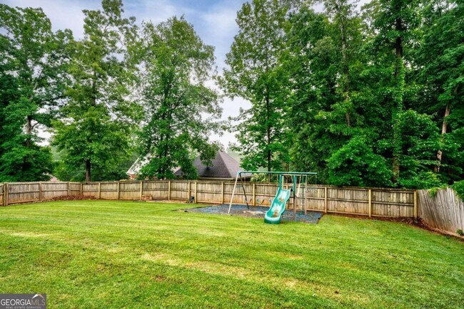 Building Photo - 1245 Vineyard Dr SE