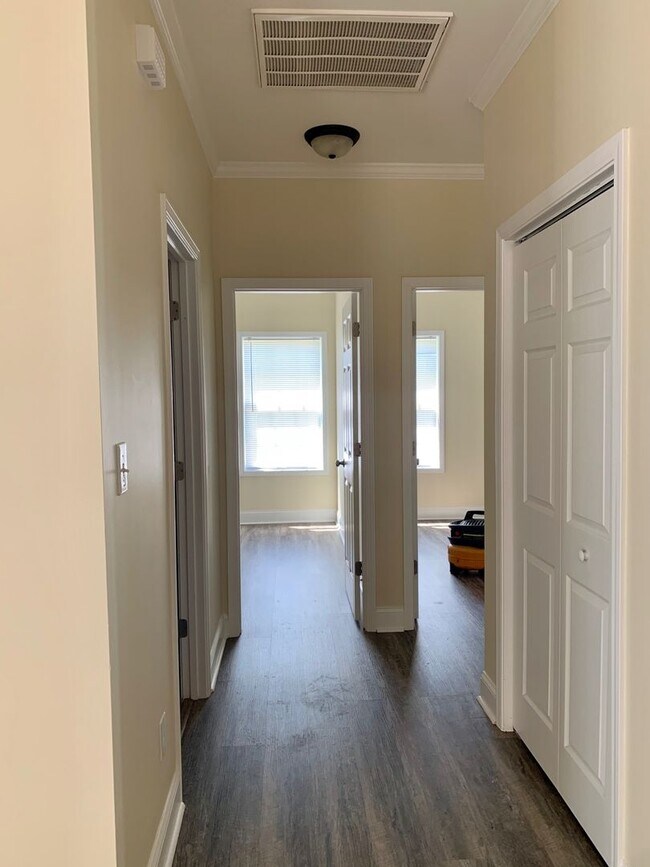 Foto del edificio - Coming in March 2026!!