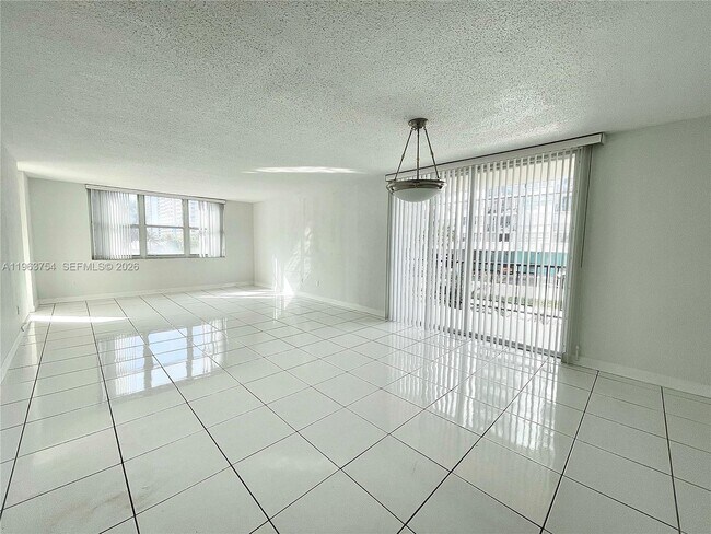 Foto del edificio - 1501 S Ocean Dr