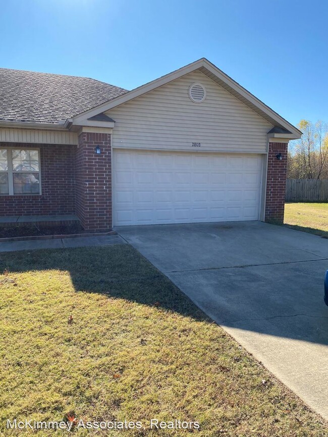 Building Photo - 3 br, 2 bath House - 2802 Mcneil