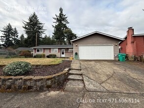 Building Photo - 921 NE 178th Ave