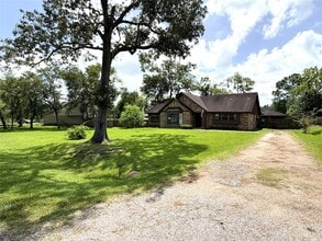 Building Photo - 2603 Brom-Bones Dr