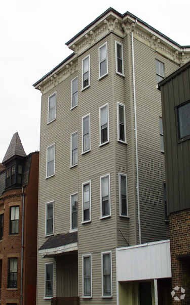 Foto del edificio - 195-197 Green St