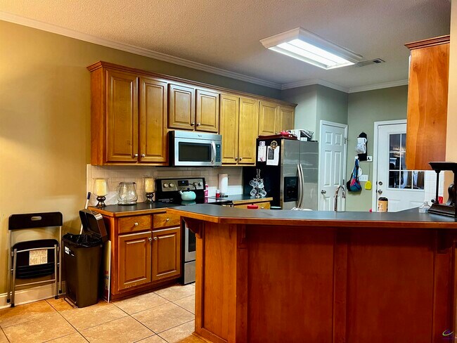 Foto del edificio - 123 Montrose Ln