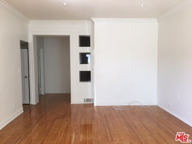Building Photo - 889 Crenshaw Blvd