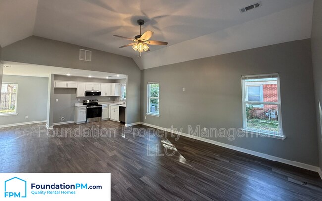 Foto del edificio - 4971 Given Ave