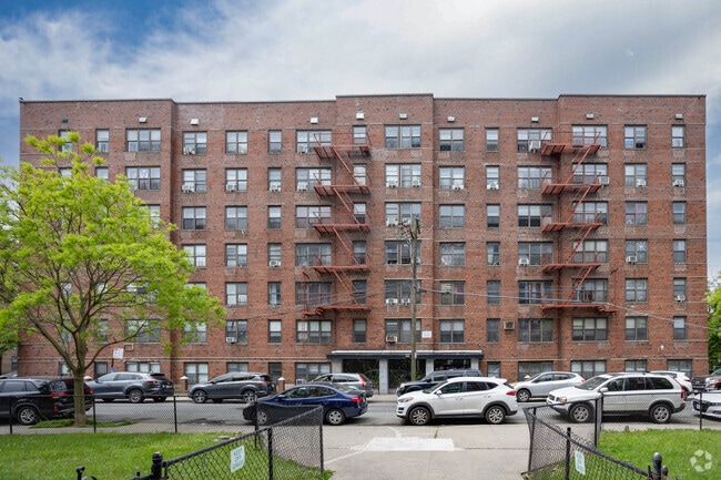 Building Photo - 1011 Nameoke St