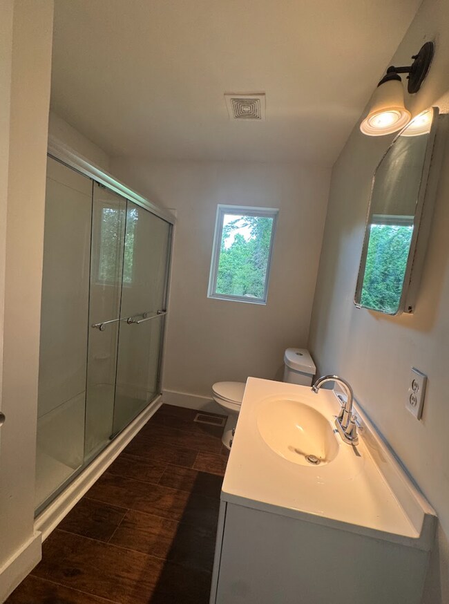 Building Photo - Move-In Ready 3BR/2BA Home with Nearly 1,600 Sq Ft in Anderson!