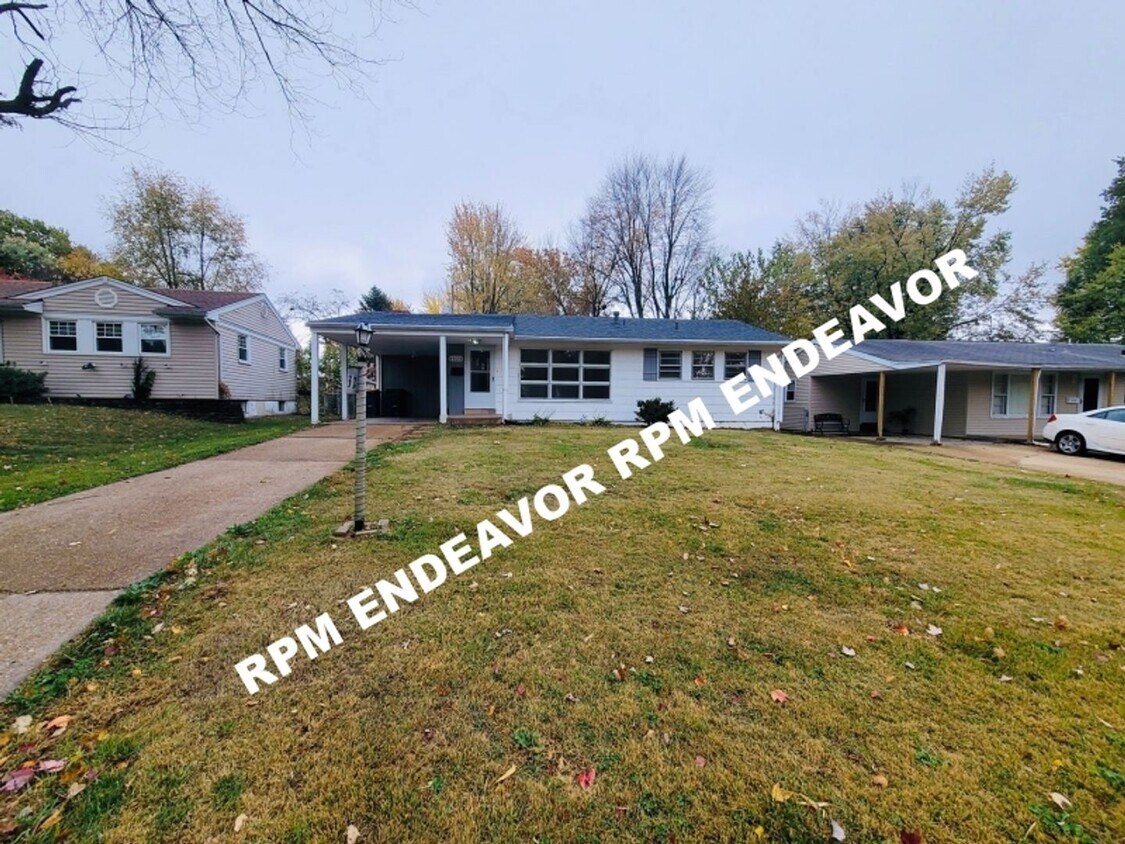 Foto principal - Charming 3-Bedroom, 1-Bath Home in Quiet W...