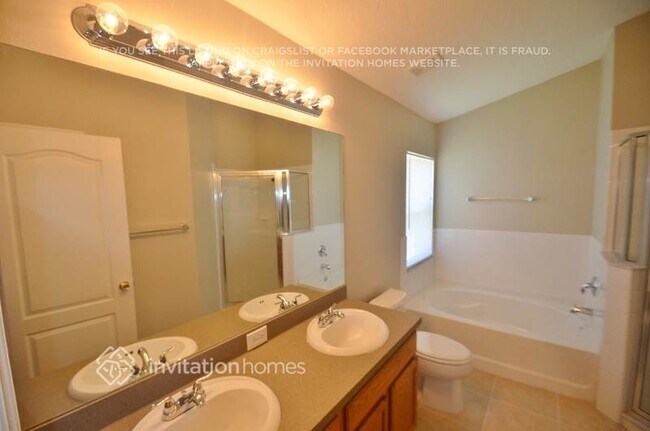 Building Photo - 12608 Kings Lake Dr