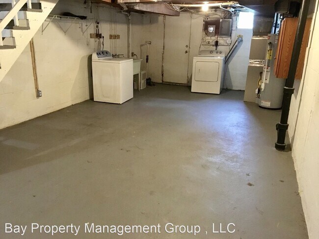 Building Photo - 2 br, 1 bath House - 1239 Broening Hwy
