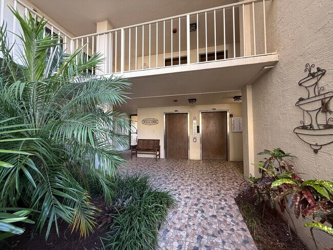 Building Photo - 14476 Amberly Ln