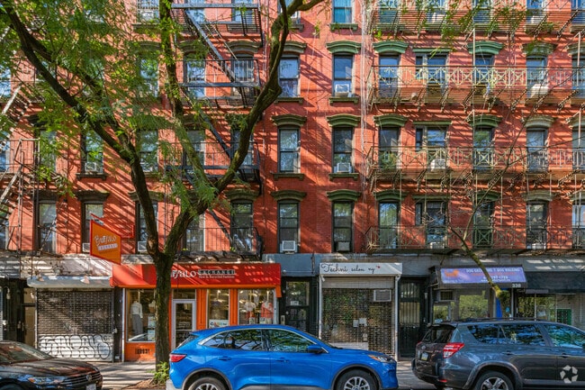 332 E 11th St New York, NY 10003-7424 - 332 E 11th St