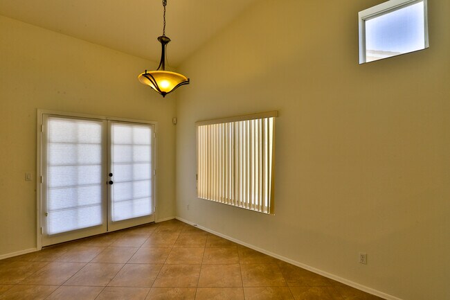 Building Photo - 3514 E Melody Dr