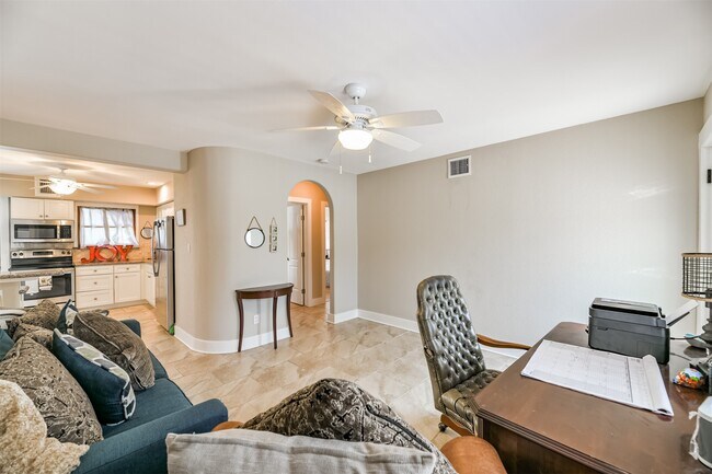 Foto del edificio - 818 11th St