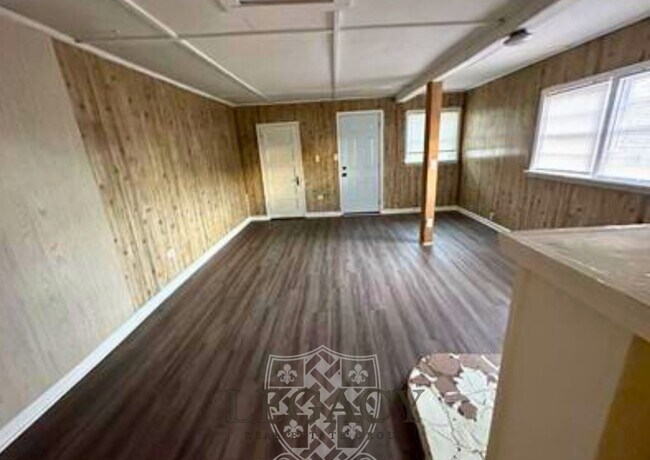 Building Photo - 5680 Hwy 41 A