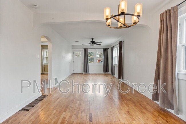 Foto del edificio - 3195 Fenton St