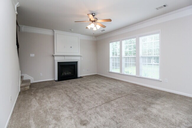 Foto del edificio - 802 Poplar Terrace